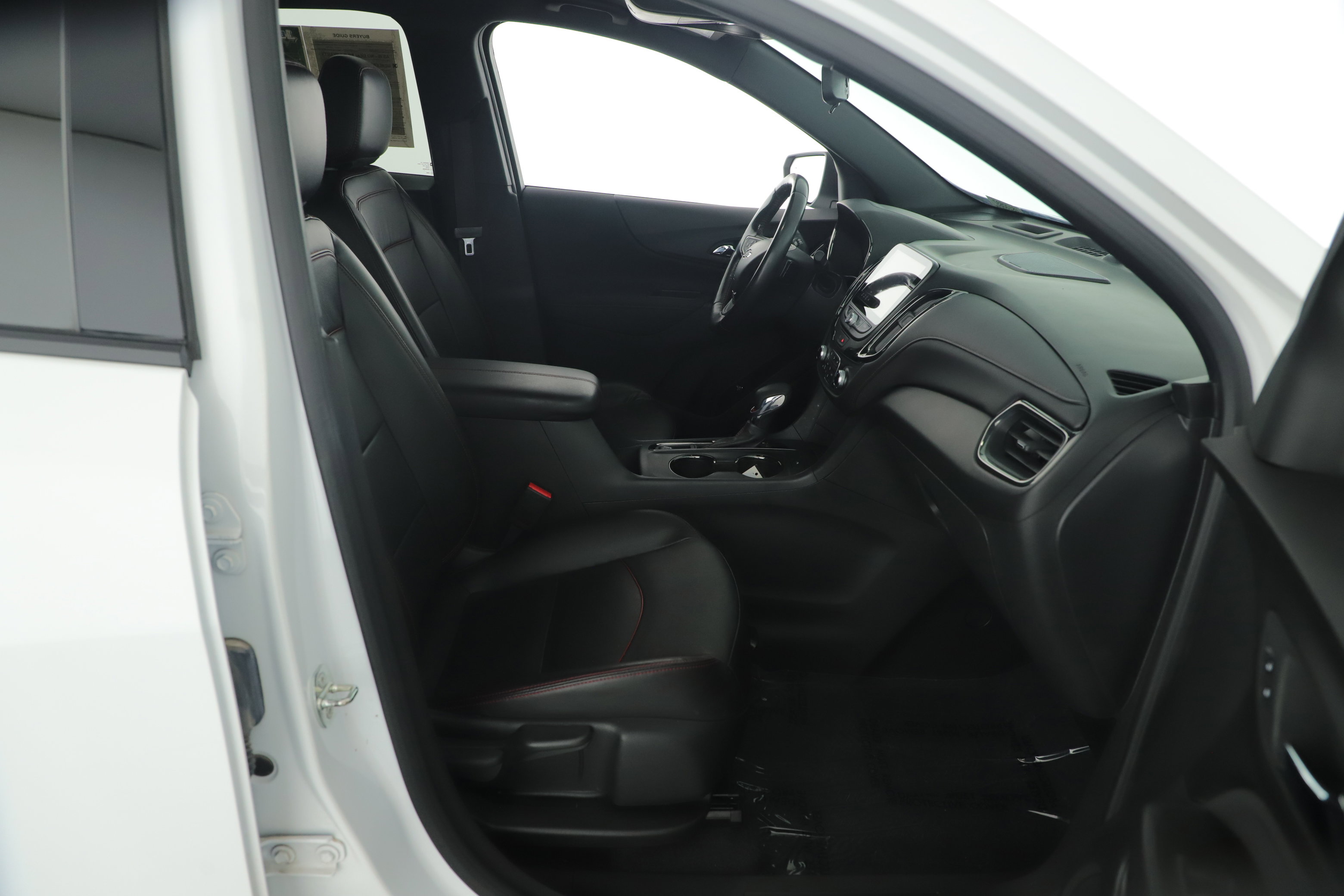 Used 2022 Chevrolet Equinox RS w/ RS Leather Package image 14