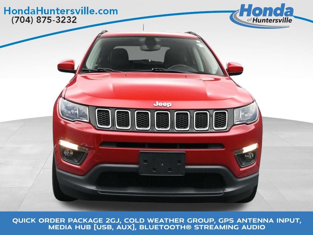 Used 2020 Jeep Compass Latitude w/ Cold Weather Group AWD/4WD image 2