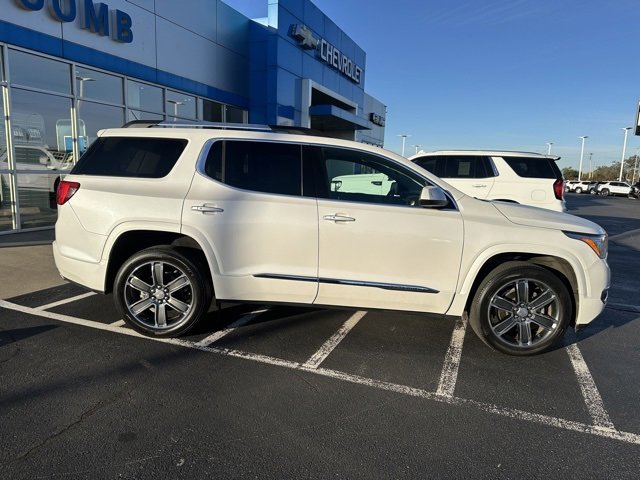 Used 2019 GMC Acadia Denali image 8