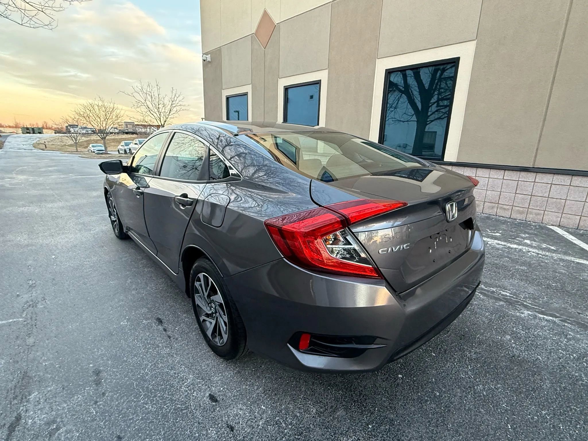 Used 2016 Honda Civic EX image 6