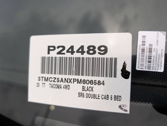 Used 2023 Toyota Tacoma SR5 AWD/4WD image 34