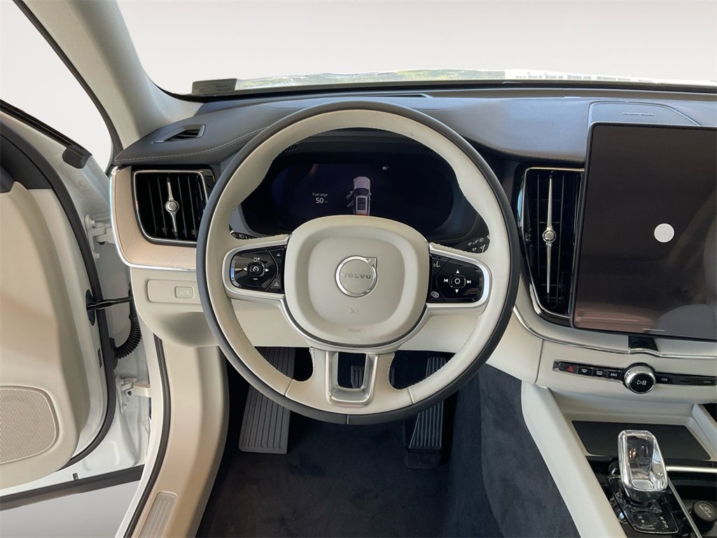 New 2026 Volvo XC60 B5 Ultra w/ Protection Package Premier image 12