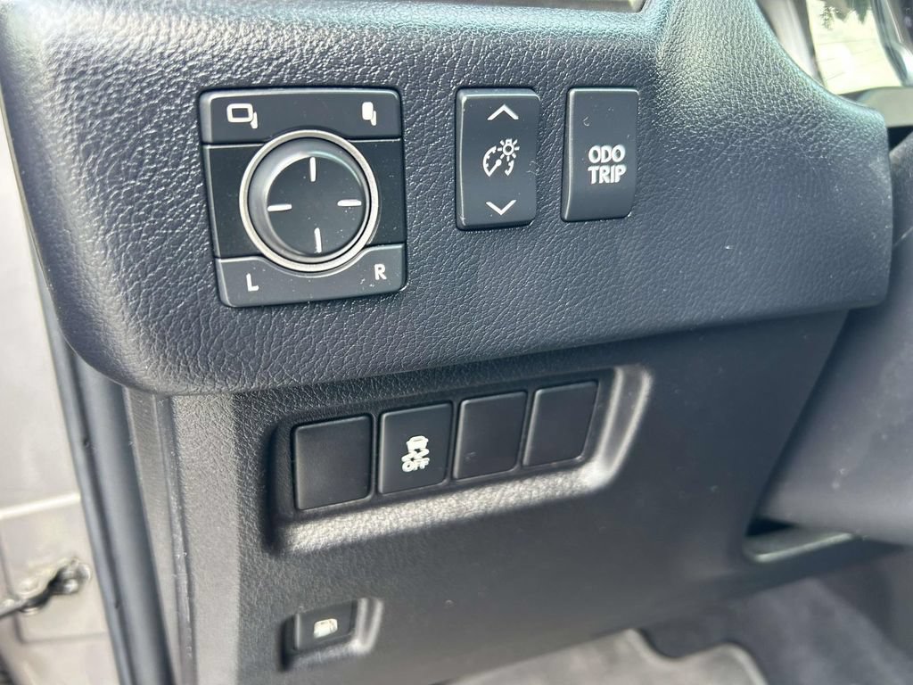 Used 2013 Lexus GX 460 w/ Comfort Plus Pkg AWD/4WD image 22