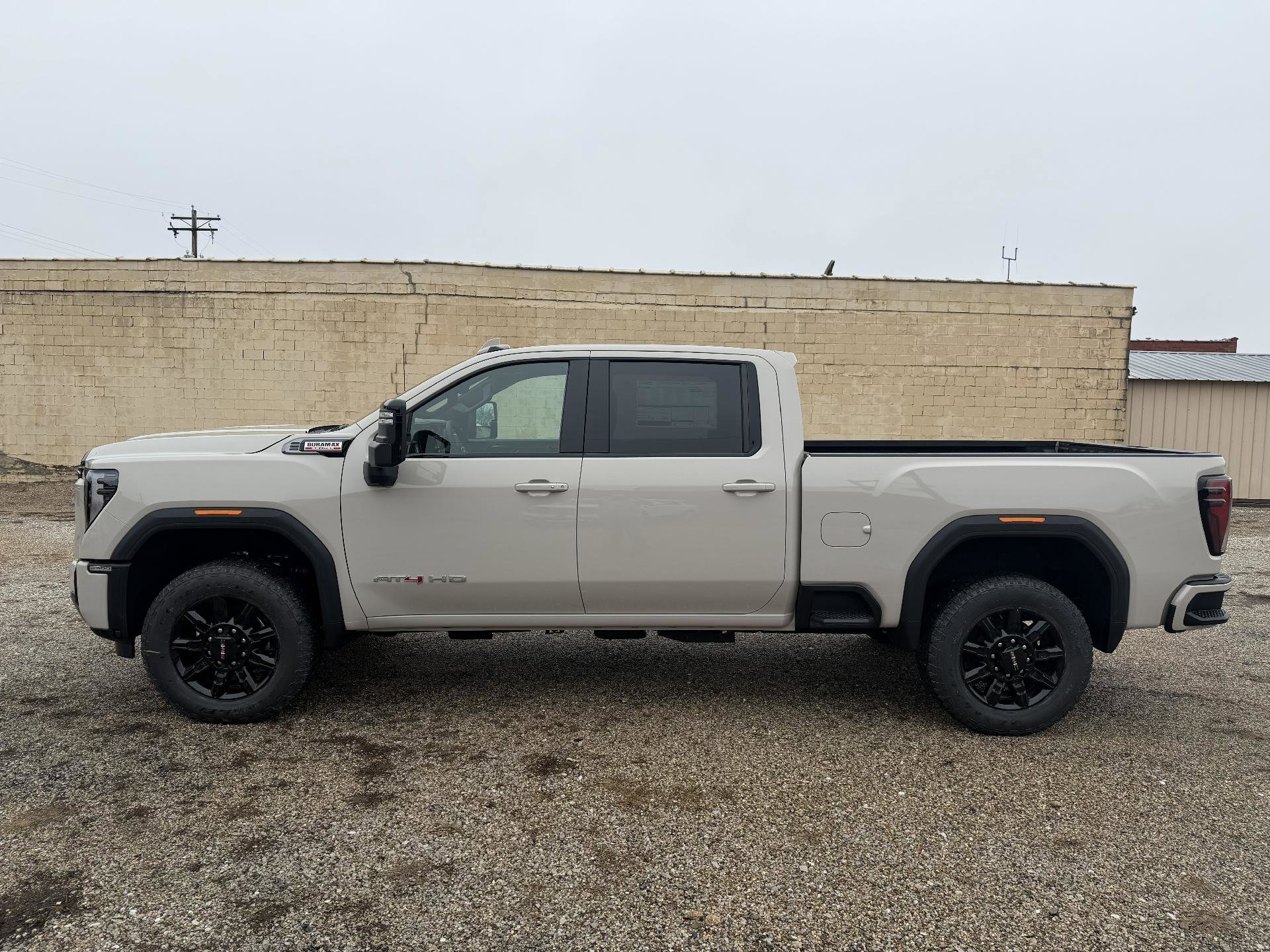 New 2026 GMC Sierra 2500 AT4 w/ AT4 Premium Plus Package image 2