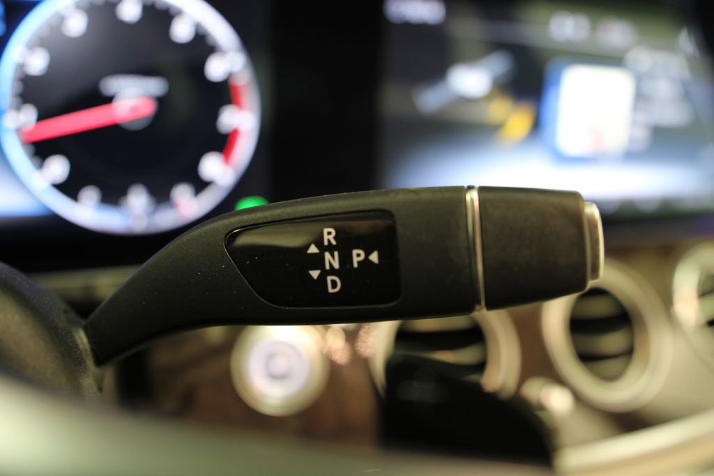 Used 2020 Mercedes-Benz E 350 4MATIC Sedan image 21