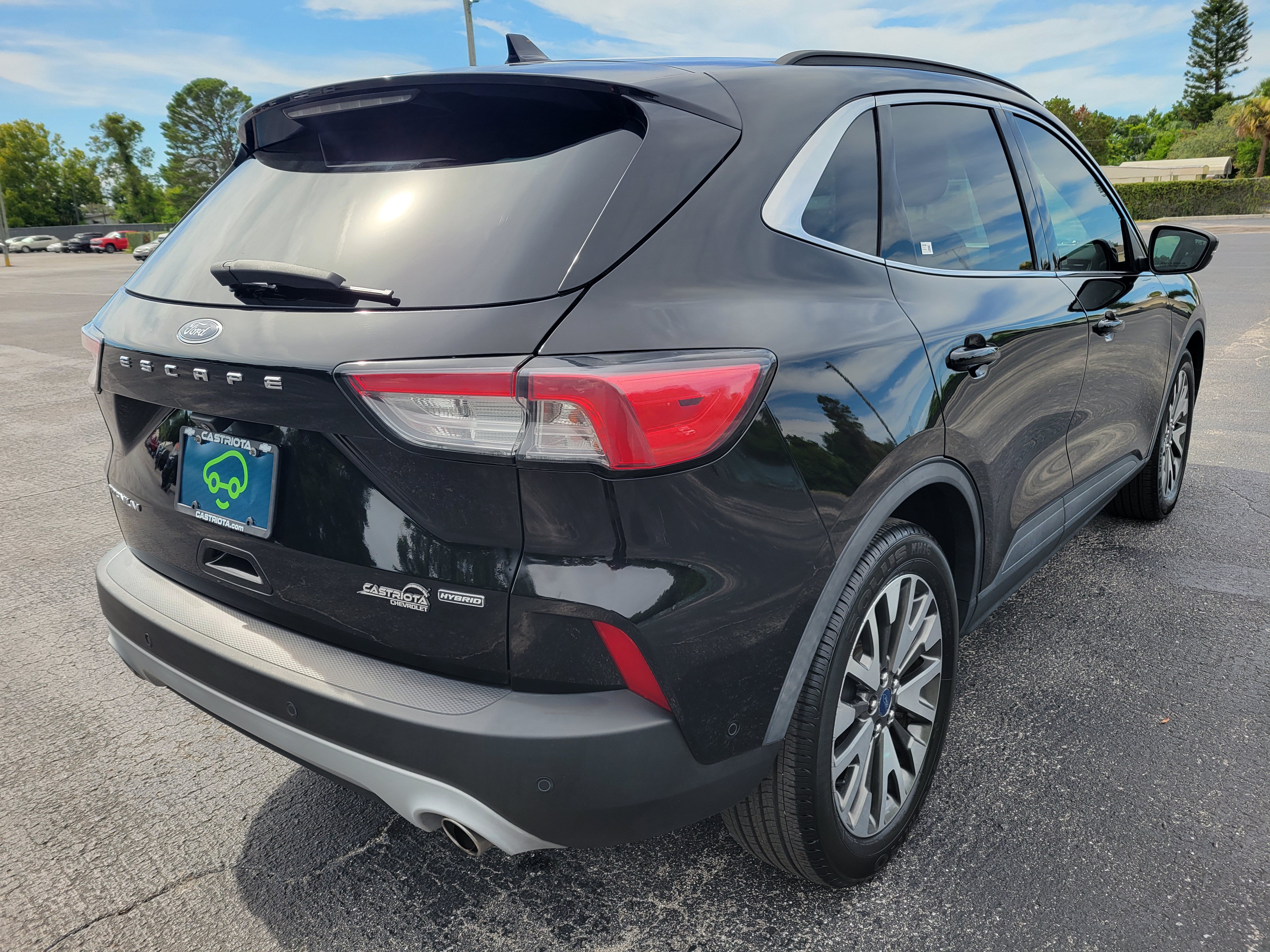 Used 2020 Ford Escape Titanium FWD image 5