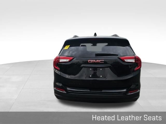 Used 2024 GMC Terrain SLT w/ Elevation Edition image 5