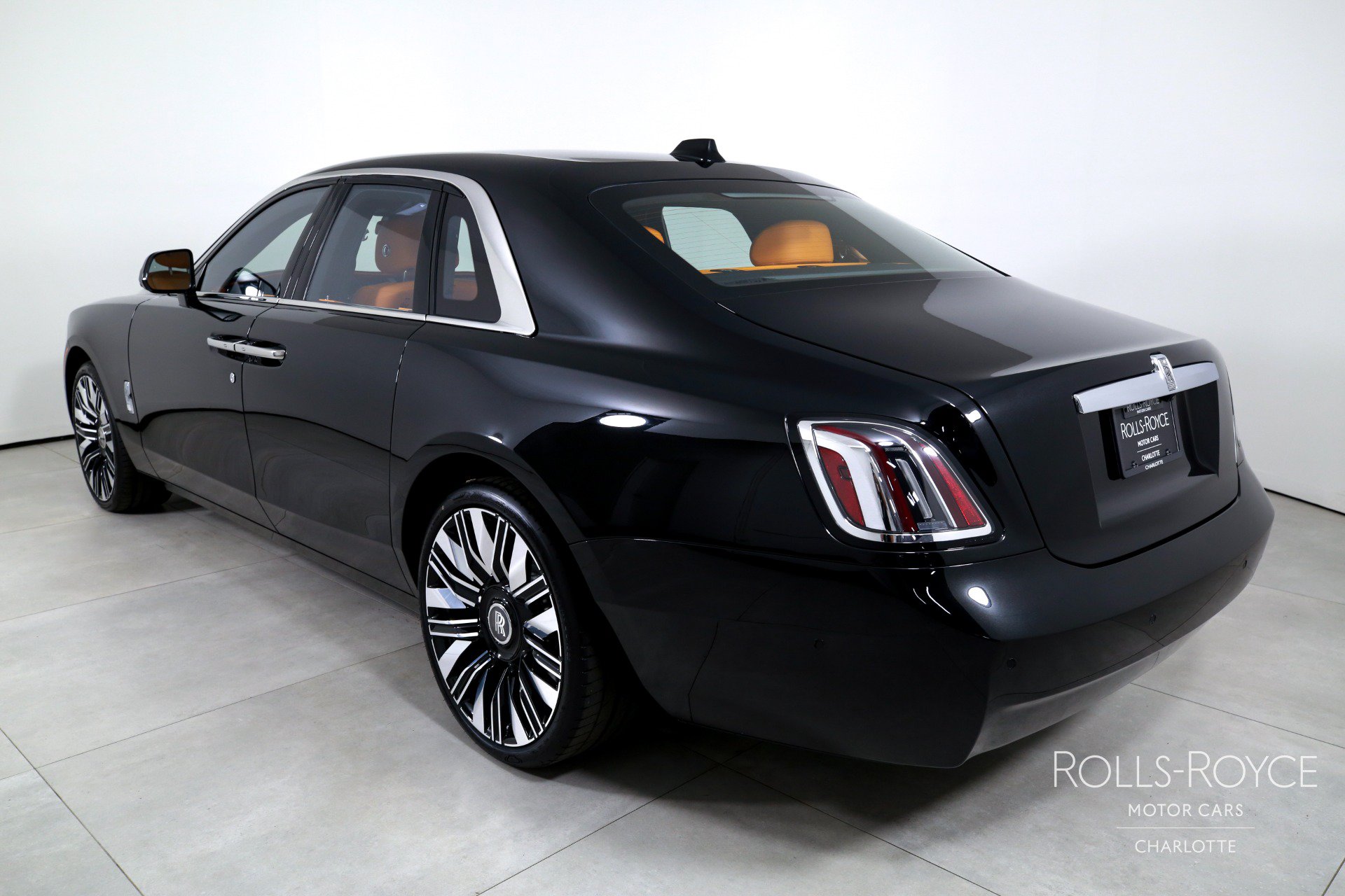 New 2027 Rolls-Royce Ghost AWD/4WD image 8