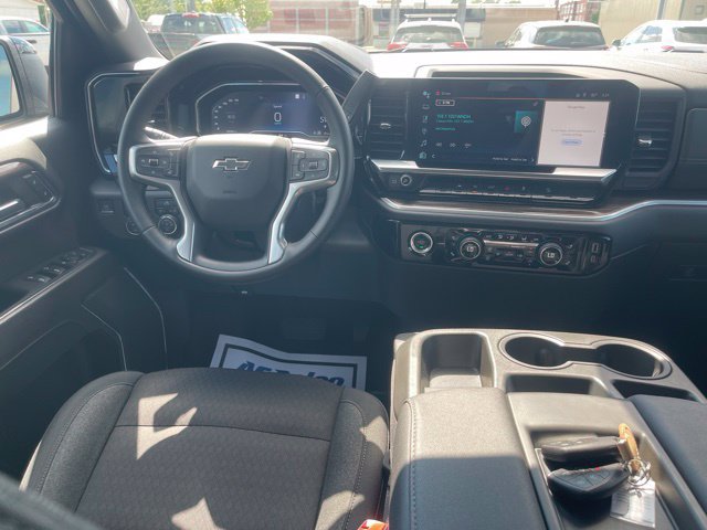 Used 2023 Chevrolet Silverado 1500 RST AWD/4WD image 4