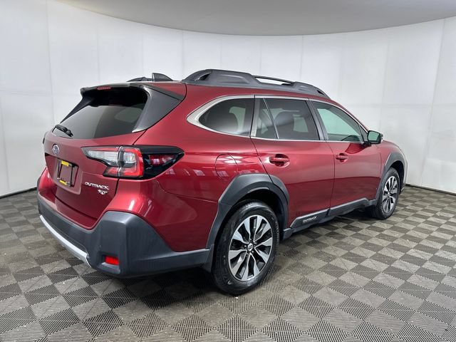 Used 2023 Subaru Outback Limited XT AWD/4WD image 2