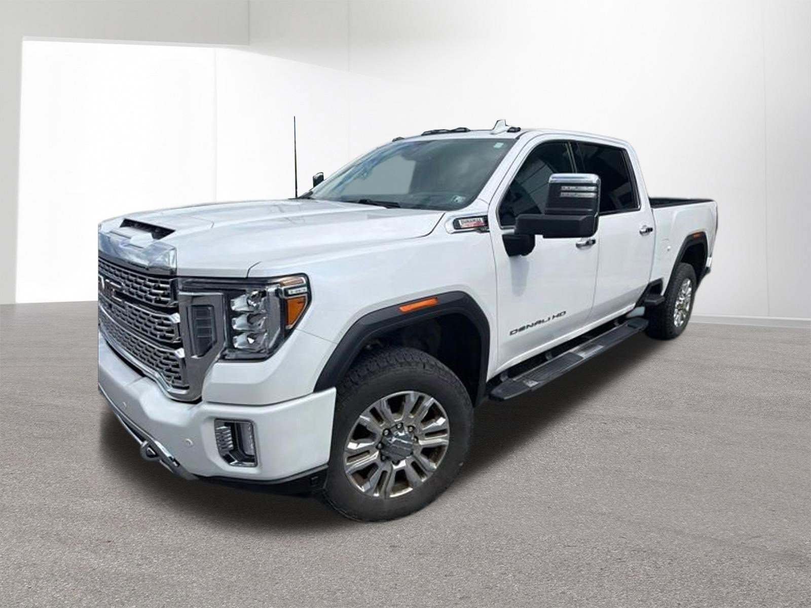 Used 2023 GMC Sierra 2500 Denali w/ Denali Ultimate Package AWD/4WD image 5