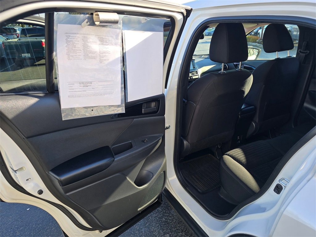 Used 2019 Mitsubishi Eclipse Cross ES image 9