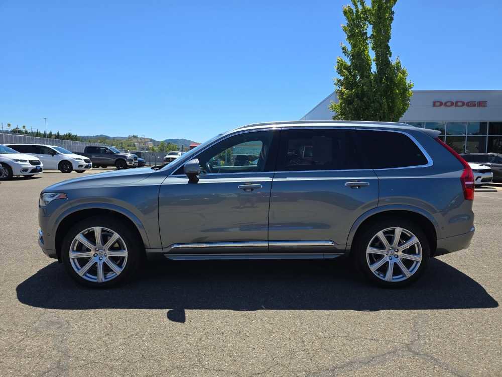 Used 2018 Volvo XC90 T6 Inscription w/ Convenience Package AWD/4WD image 2