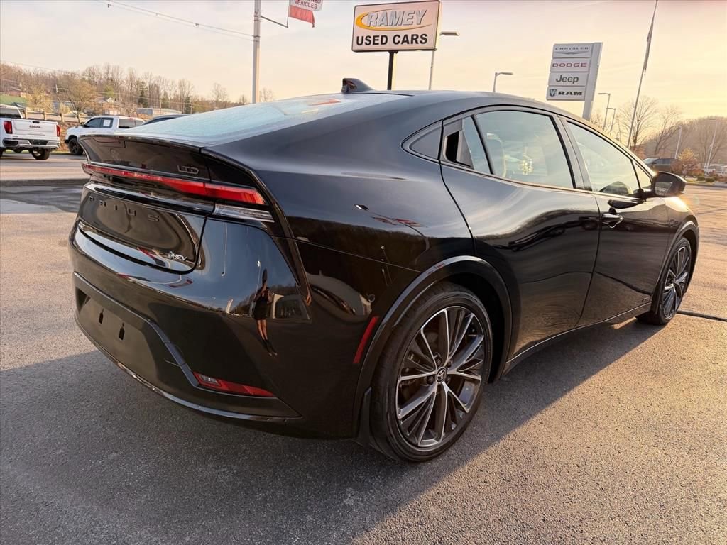 Used 2024 Toyota Prius Limited w/ Limited Premium Package image 4