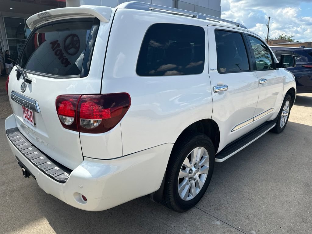 Used 2018 Toyota Sequoia Platinum RWD image 7