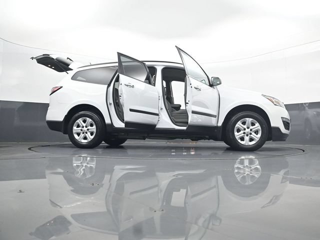 Used 2017 Chevrolet Traverse LS AWD/4WD image 35