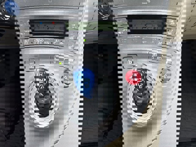 Used 2014 Toyota Prius Five image 27