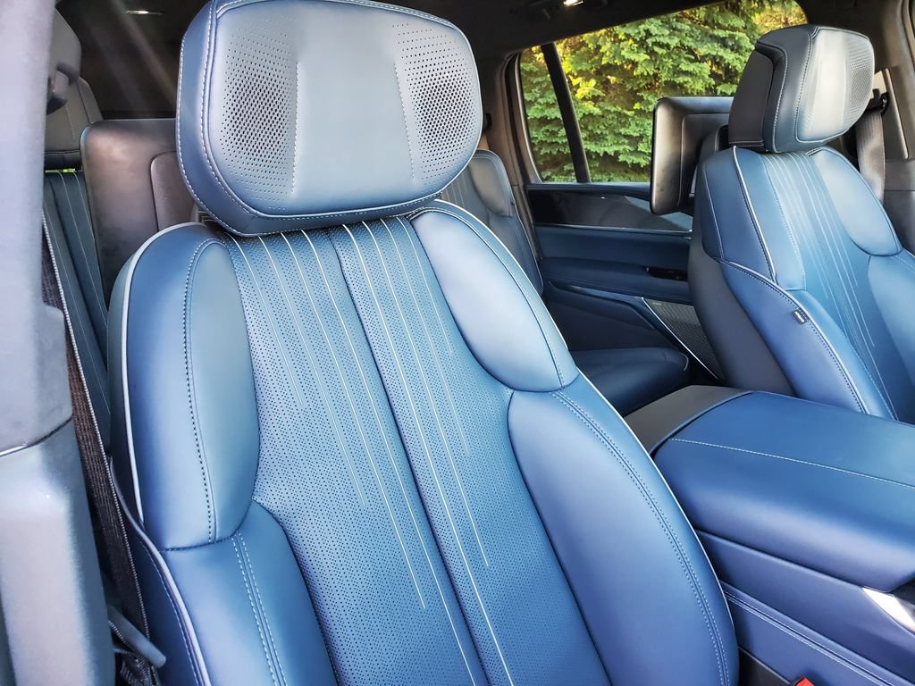 Certified 2025 Cadillac Escalade IQ Sport 2 AWD/4WD image 34