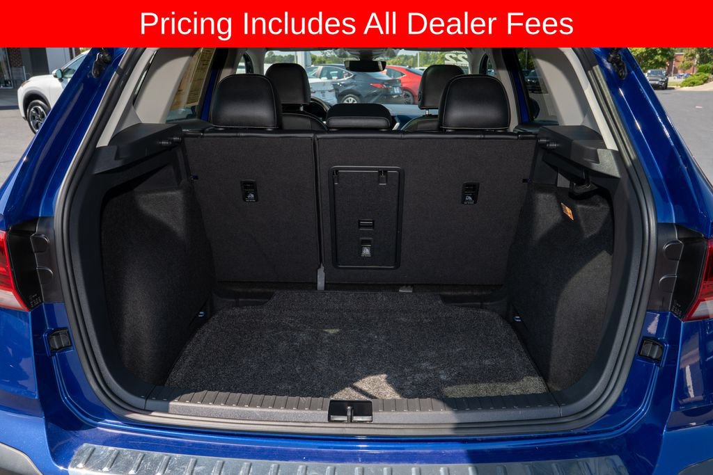 Used 2022 Volkswagen Taos SE FWD image 5