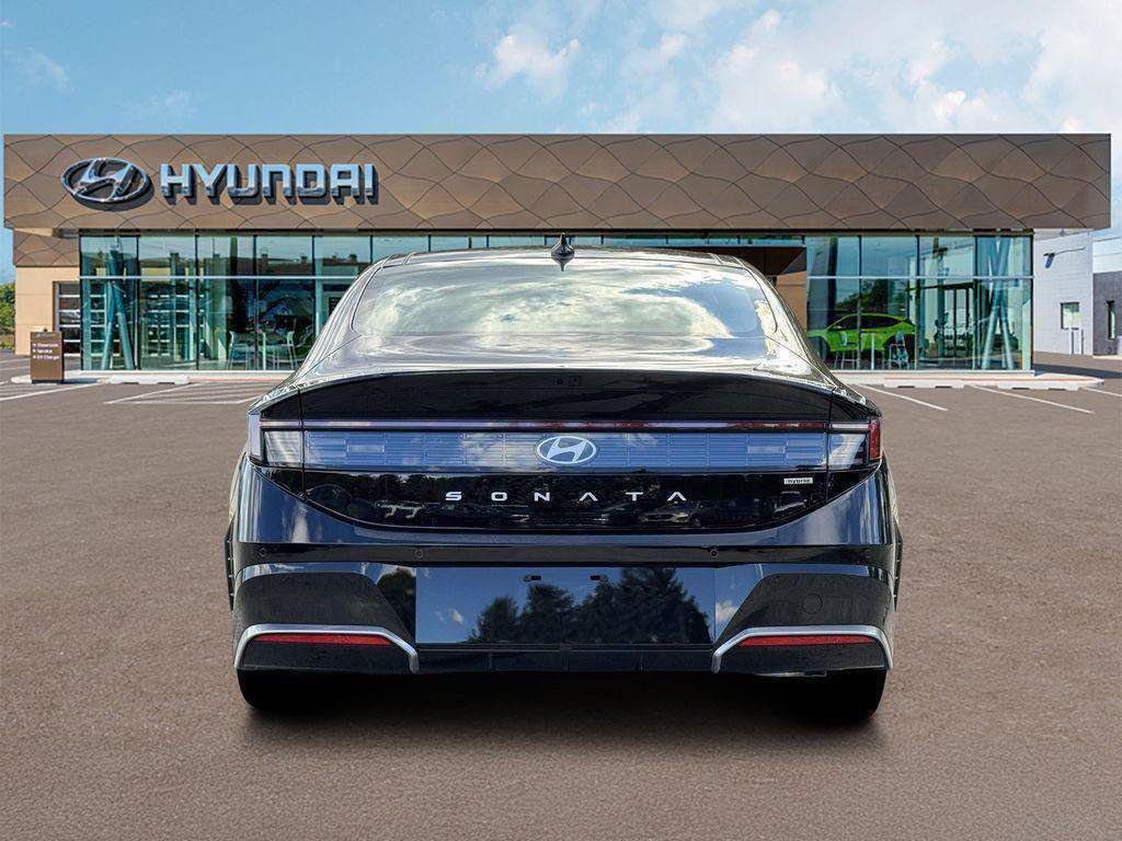 New 2026 Hyundai Sonata Limited FWD image 6