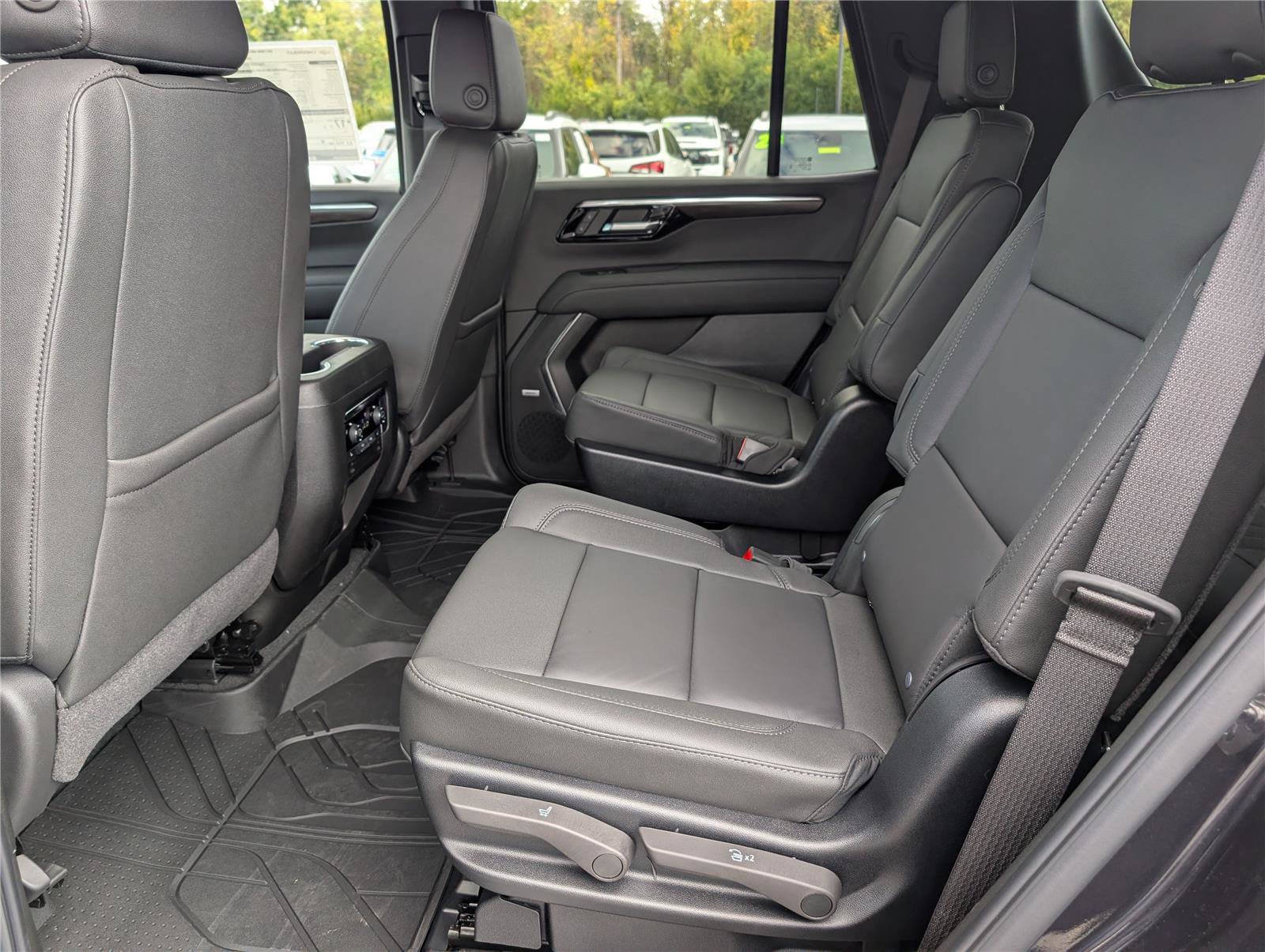 New 2027 Chevrolet Tahoe LT w/ Advanced Technology Package AWD/4WD image 13