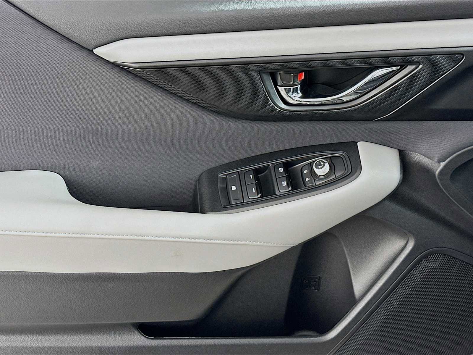 Certified 2025 Subaru Outback Premium image 16