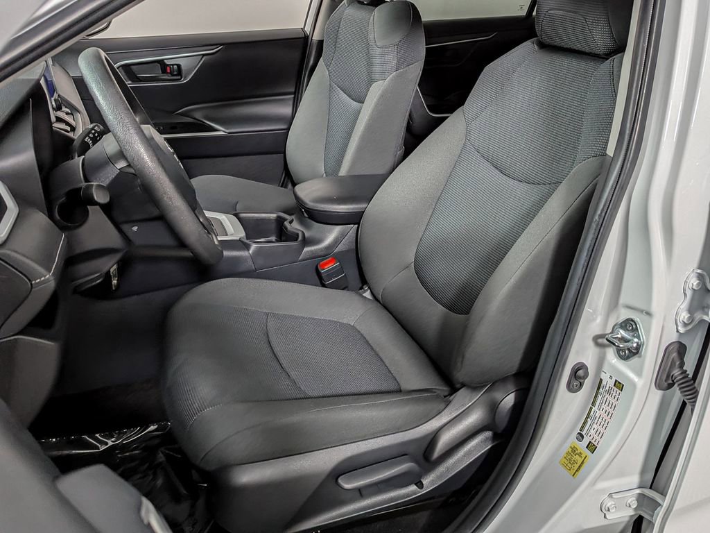 Used 2025 Toyota RAV4 LE image 16