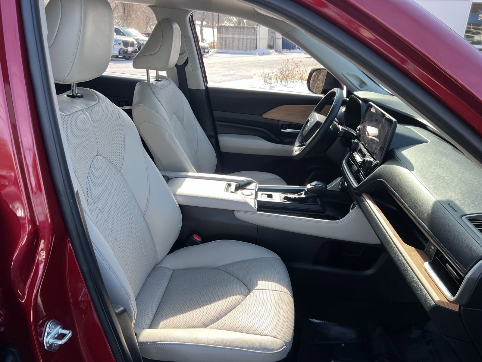 Used 2024 Toyota Grand Highlander Limited image 26