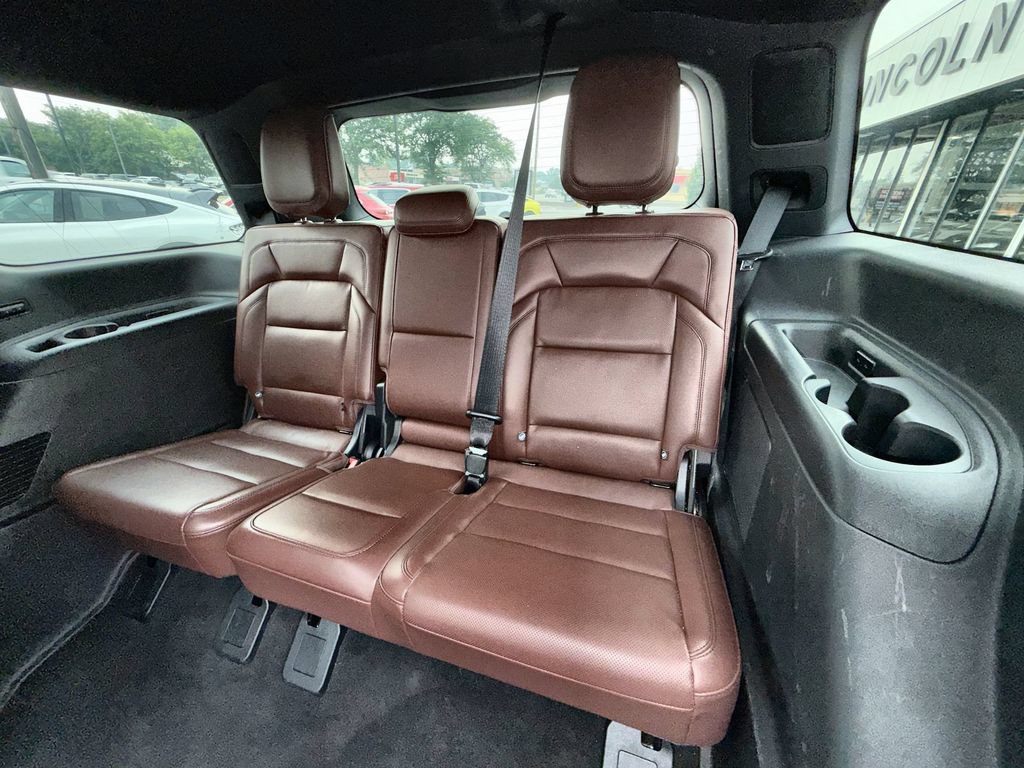 Certified 2025 Lincoln Navigator Reserve AWD/4WD image 21