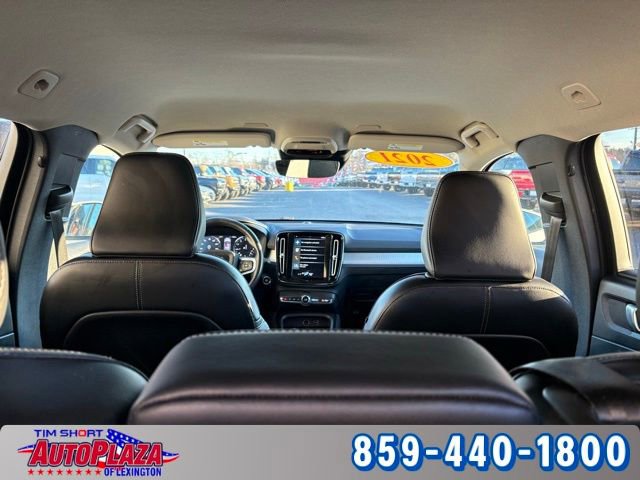 Used 2021 Volvo XC40 T4 Momentum w/ Protection Package Premier FWD image 27