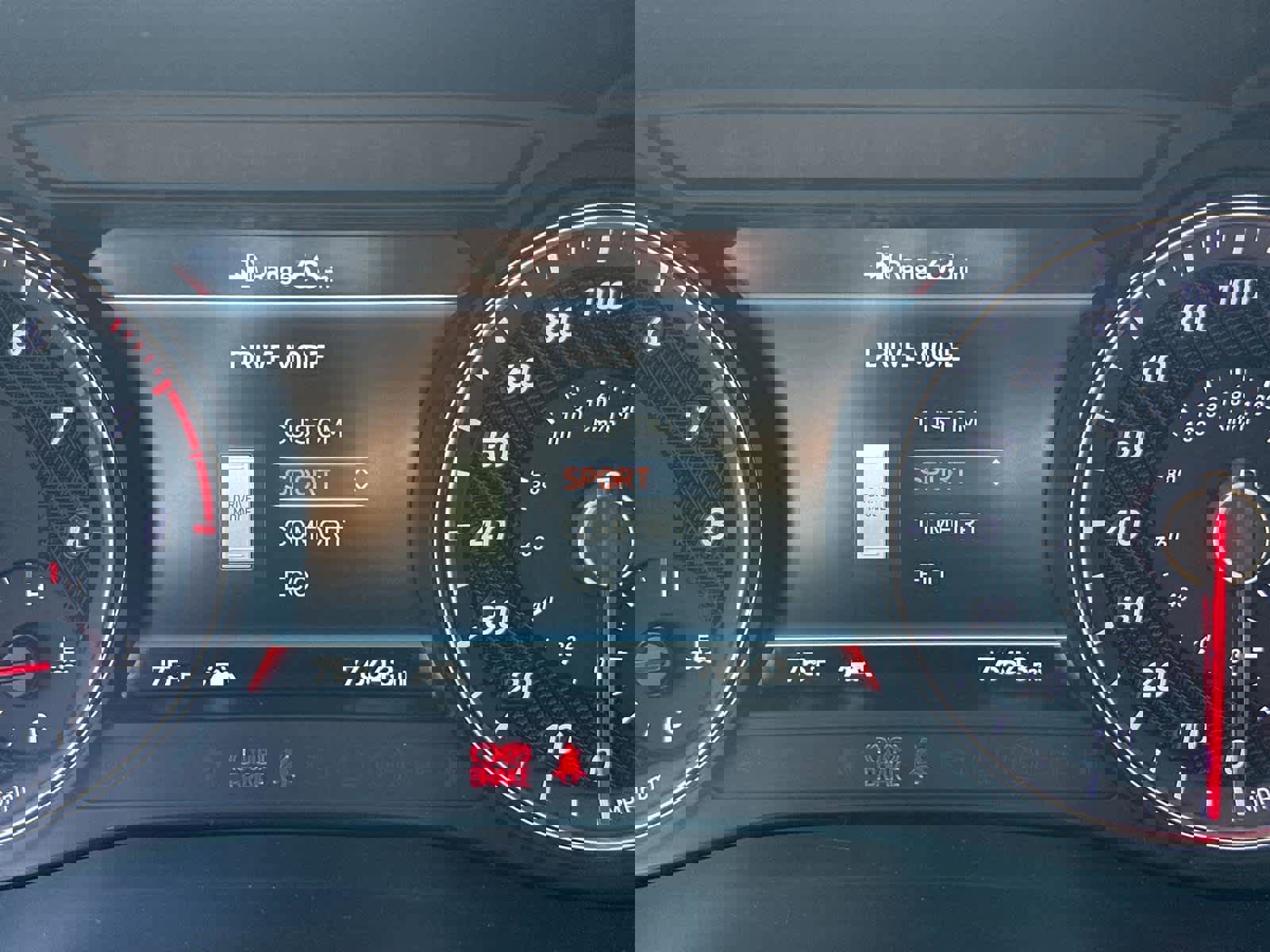 Used 2019 Genesis G70 2.0T Sport image 29