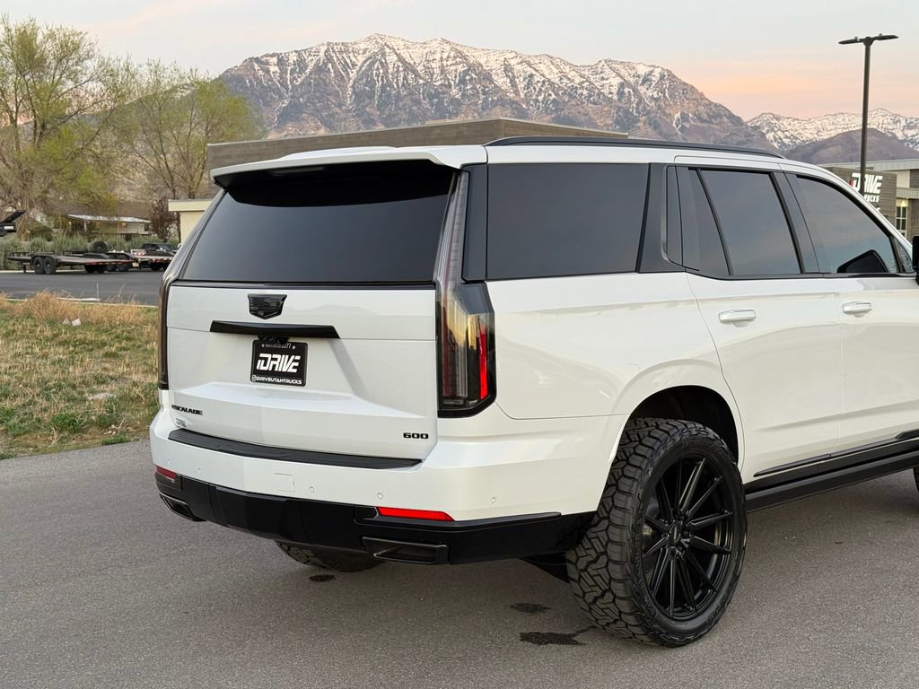 Used 2026 Cadillac Escalade Platinum Sport w/ LPO, ONYX Package image 10