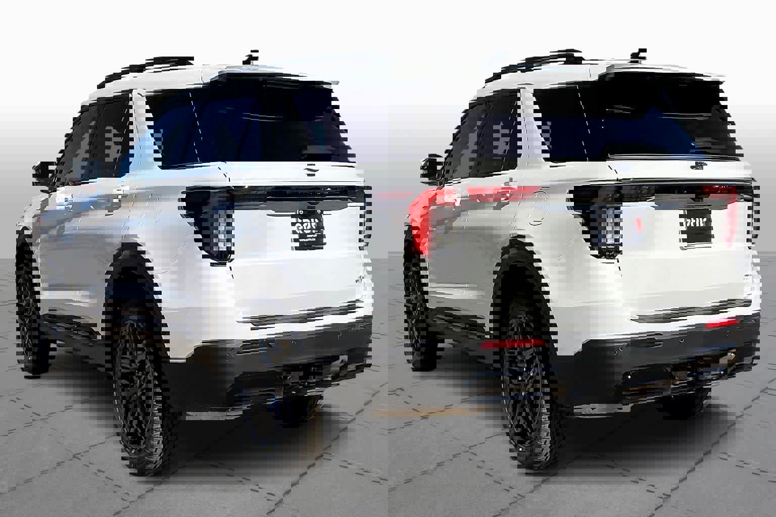 New 2026 Ford Explorer ST-Line w/ ST-Line Street Pack image 12