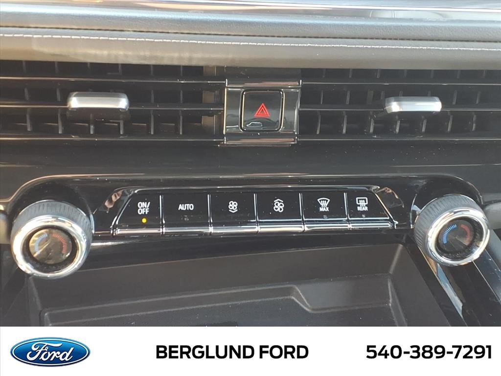 Used 2025 Chevrolet Tahoe LT AWD/4WD image 30