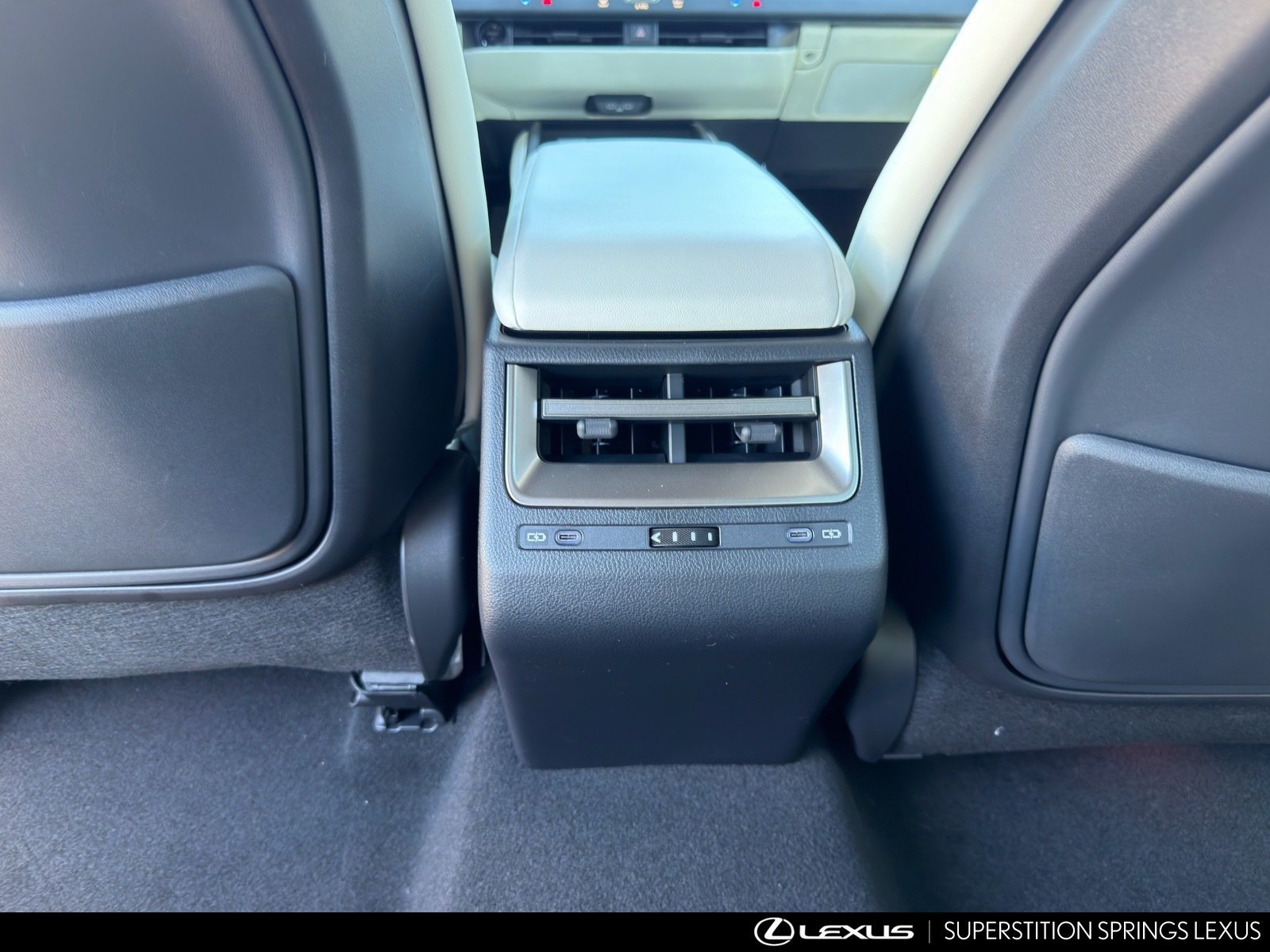 New 2026 Lexus ES 350e w/ Convenience Package FWD image 24
