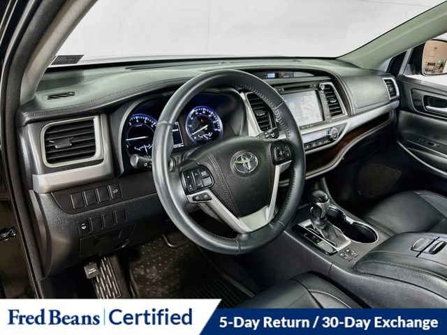 Used 2016 Toyota Highlander XLE AWD/4WD image 21