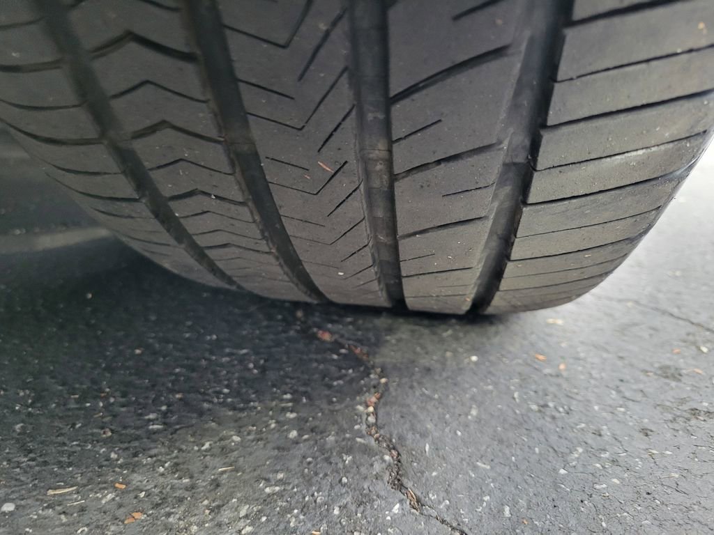 Used 2023 Dodge Charger R/T w/ Plus Group RWD image 28