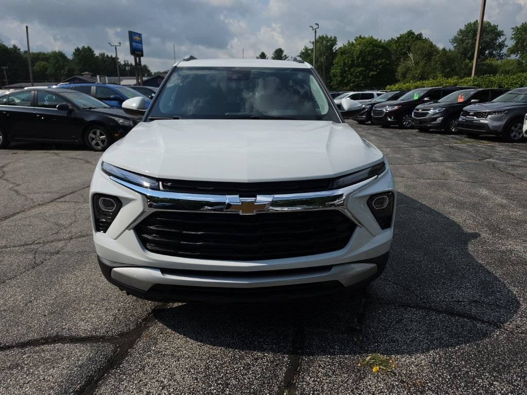 Certified 2024 Chevrolet TrailBlazer LT w/ Convenience Package FWD image 2