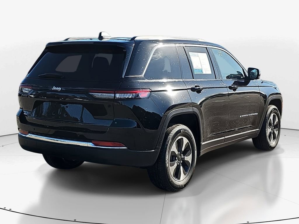 Used 2023 Jeep Grand Cherokee 4WD 4xe image 5