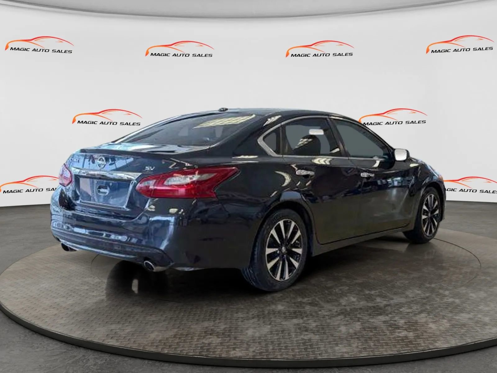 Used 2018 Nissan Altima 2.5 SV FWD image 6