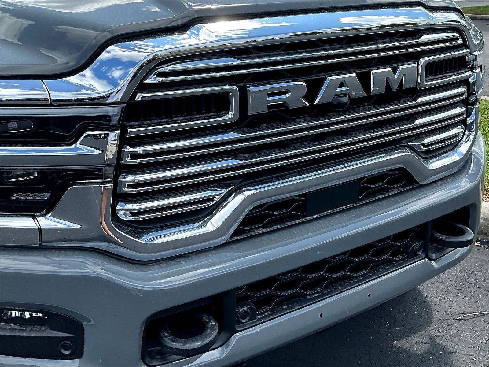 New 2027 RAM 5500 4x4 Crew Cab w/ Laramie Trim Package image 15