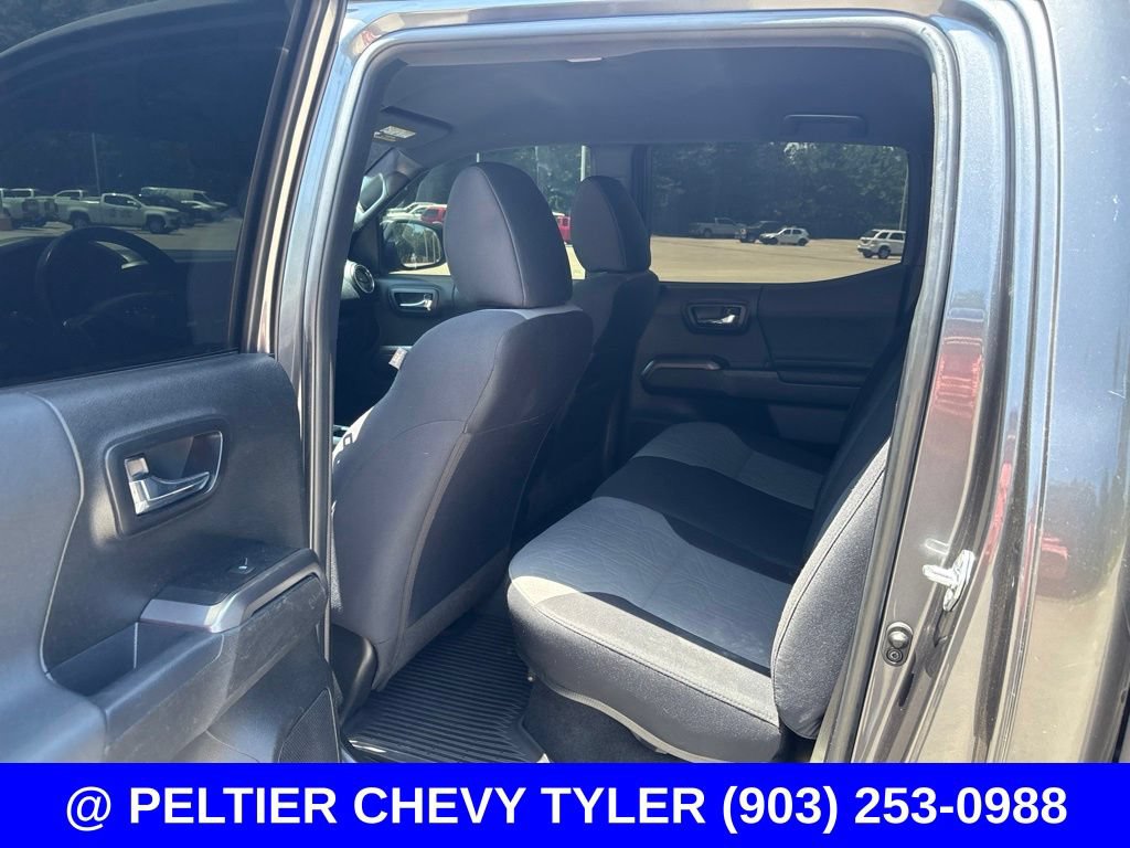 Used 2021 Toyota Tacoma TRD Off-Road AWD/4WD image 20