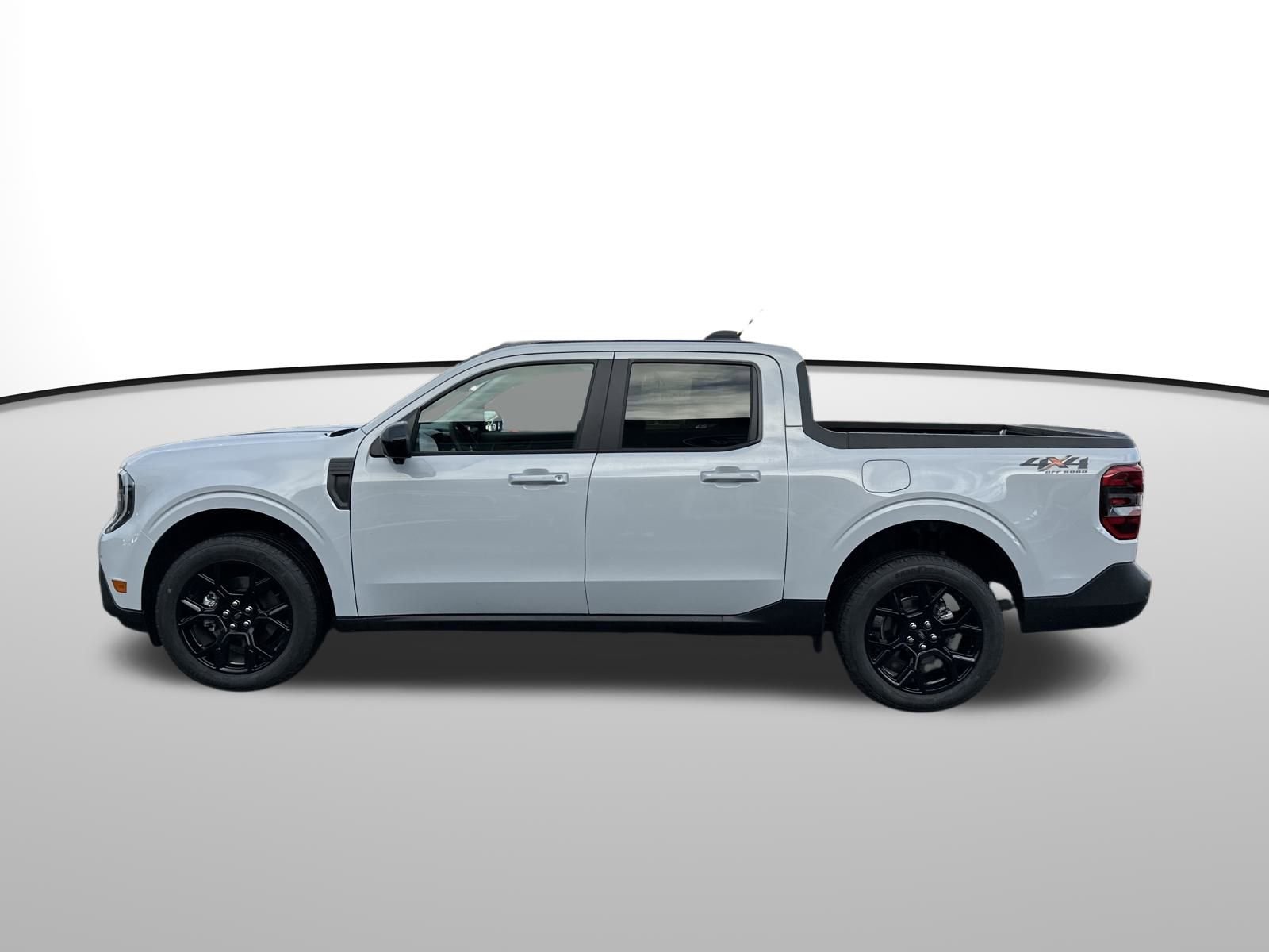 Used 2025 Ford Maverick Lariat w/ Black Appearance Package image 2