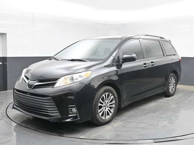 Used 2020 Toyota Sienna XLE FWD image 5