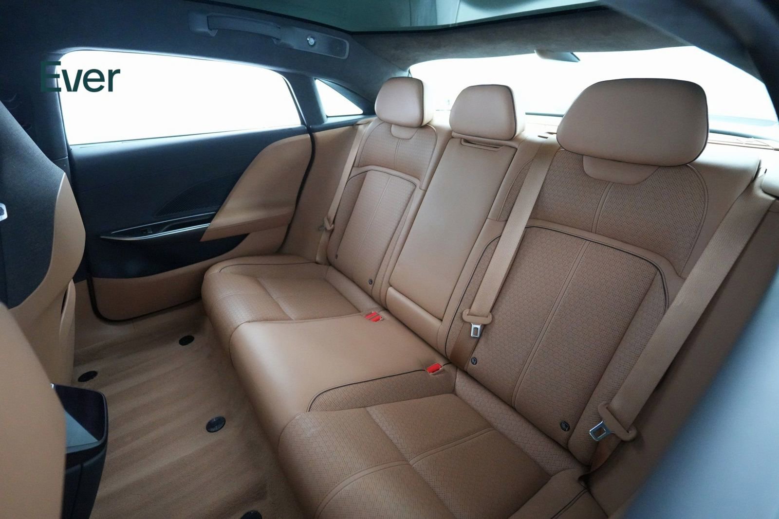 Used 2023 Lucid Air Grand Touring image 10