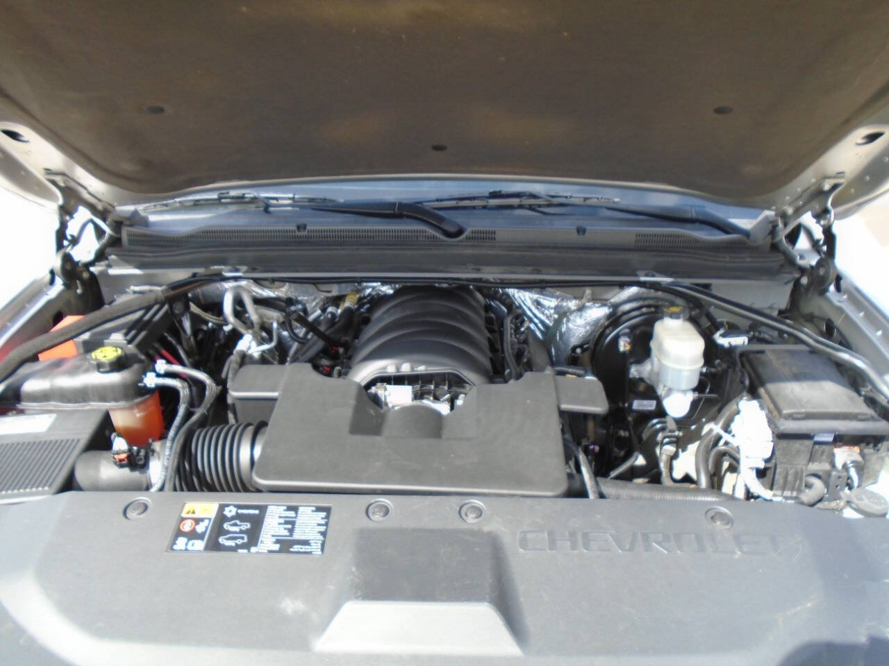 Used 2015 Chevrolet Suburban LT w/ Texas Edition RWD image 19