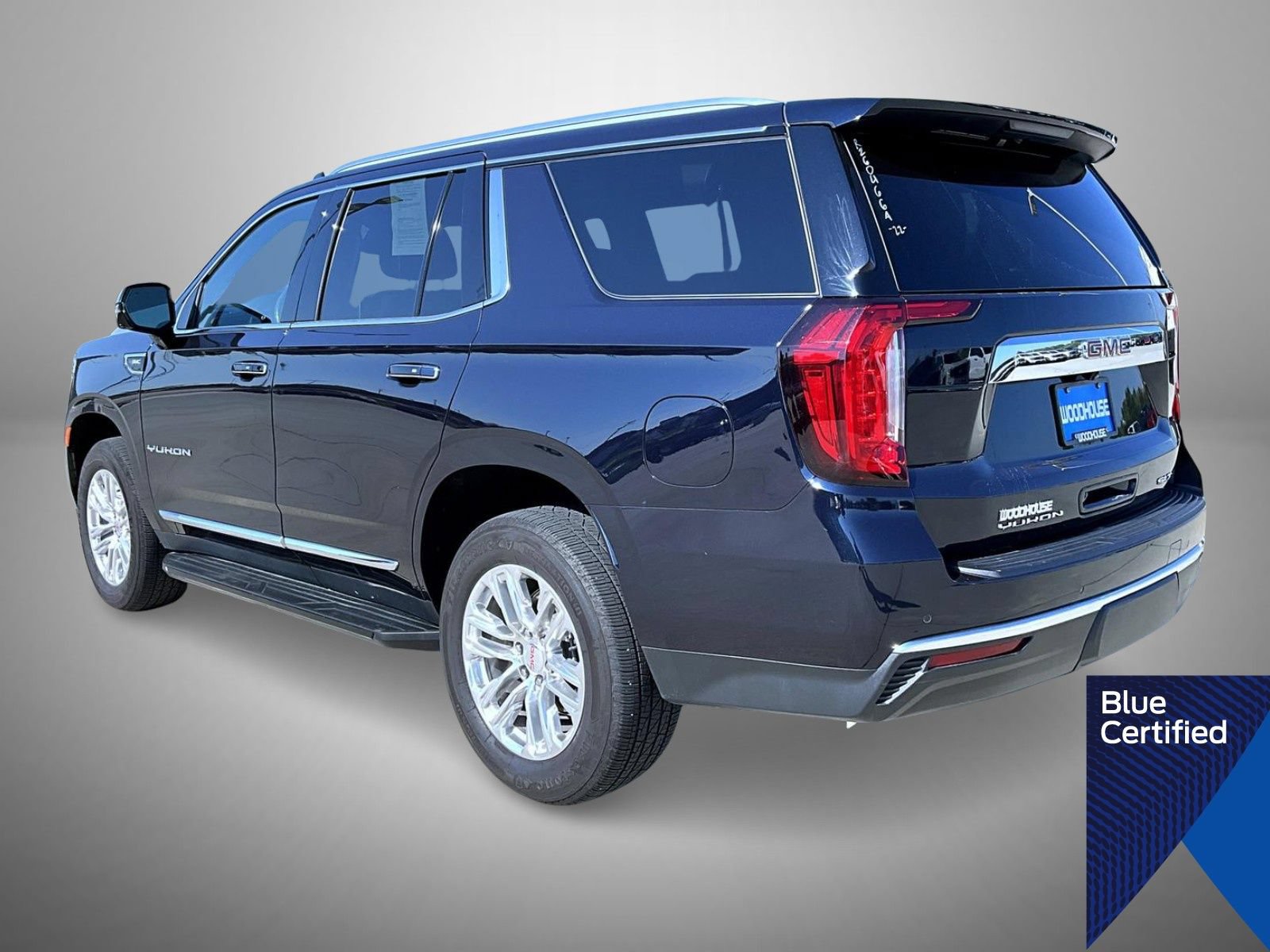 Used 2022 GMC Yukon SLT w/ SLT Luxury Package AWD/4WD image 7