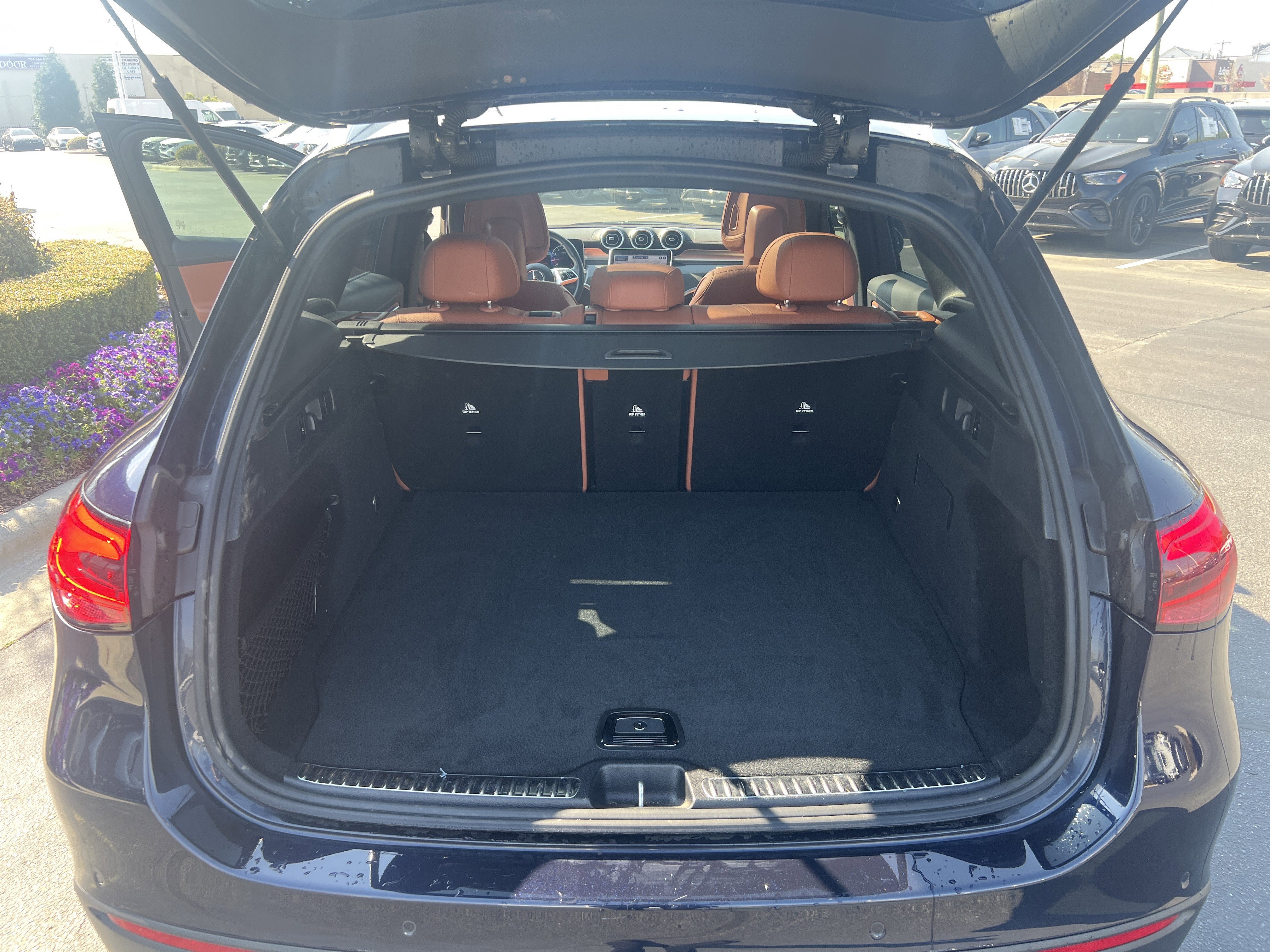 Used 2024 Mercedes-Benz GLC 300 4MATIC image 34