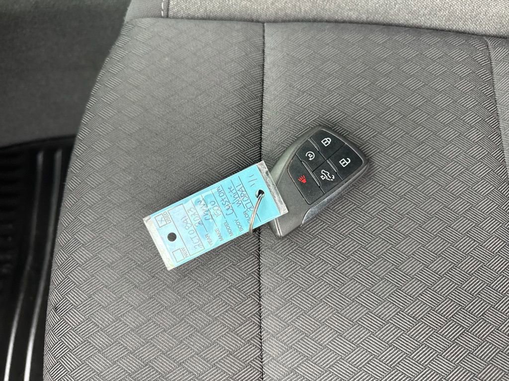 Used 2023 Chevrolet Silverado 1500 Custom image 35