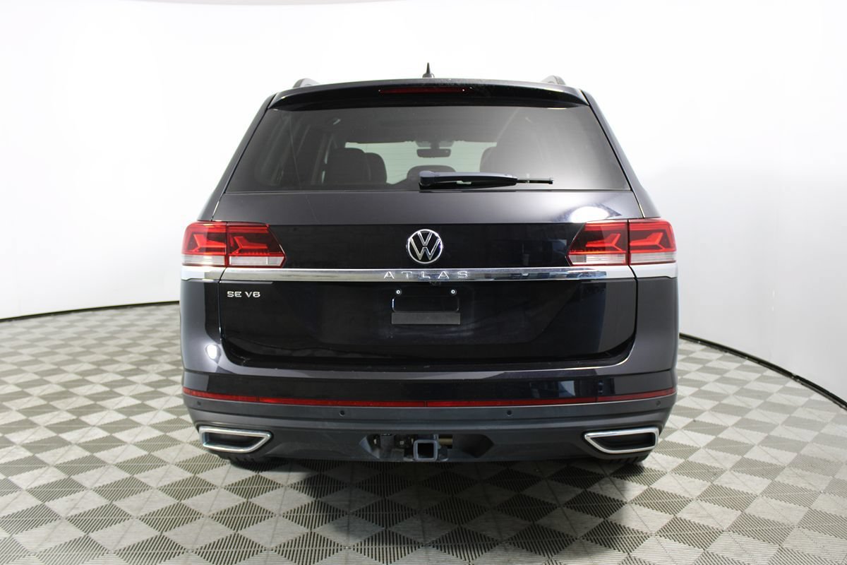 Used 2023 Volkswagen Atlas SE w/ Panoramic Sunroof Package FWD image 5